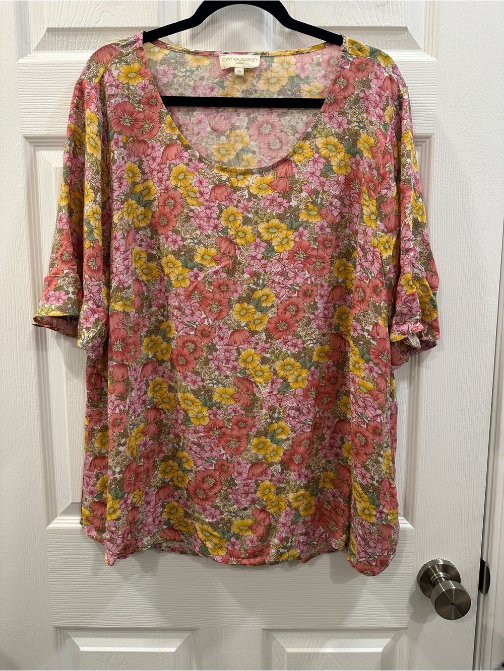 Cynthia Rowley floral scoop neck blouse plus size 2X EUC